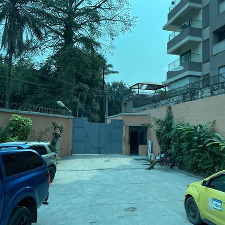 Pyramide II Hotel Kinshasa Luaran gambar