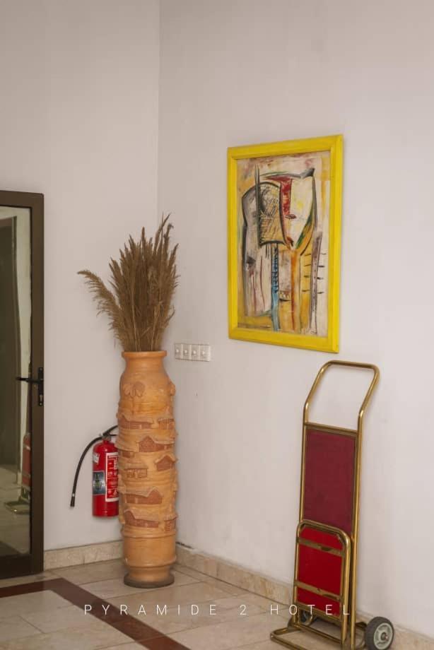 Pyramide II Hotel Kinshasa Luaran gambar